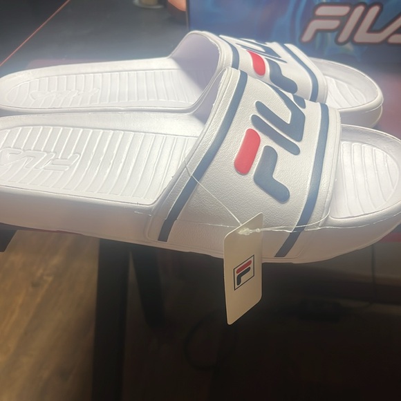 Men FILA Slides - Picture 6 of 8